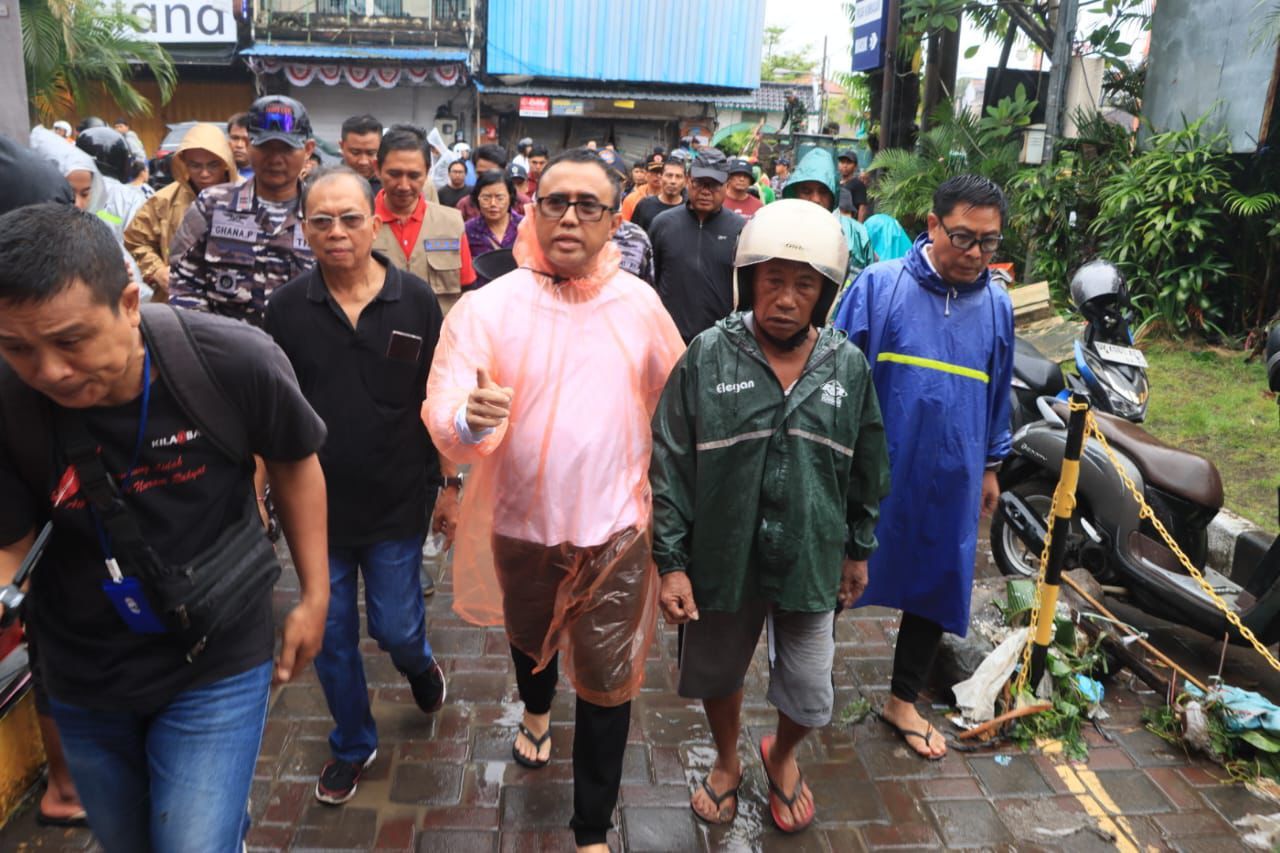 podiumnews.com-Walikota Denpasar Fokus Evakuasi, Pendataan, dan Pemulihan Dampak Banjir